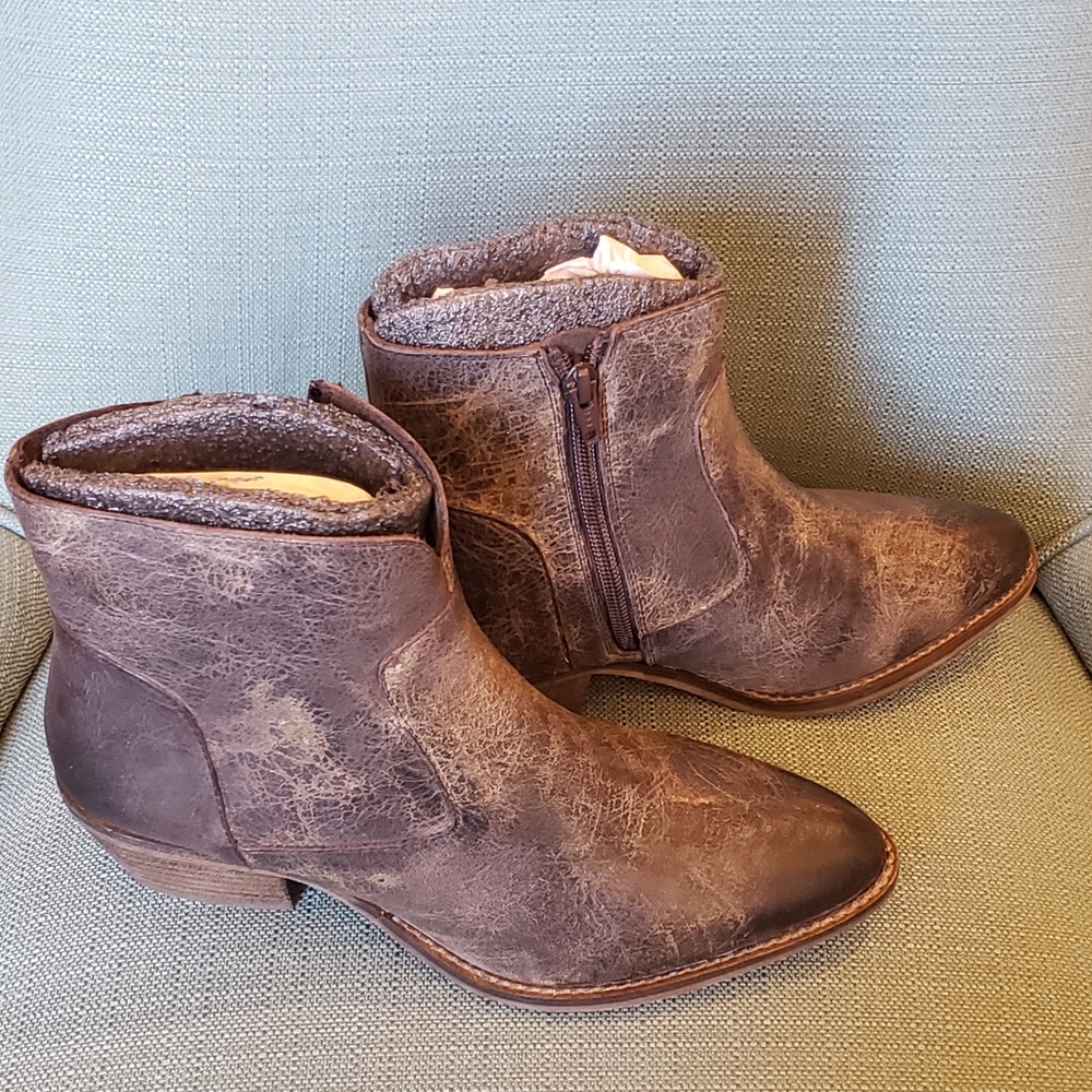 Women's Boots